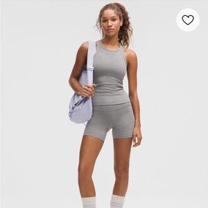 Lululemon Align™ Waist-Length Racerback Tank Top
Heathered Core Medium Grey
